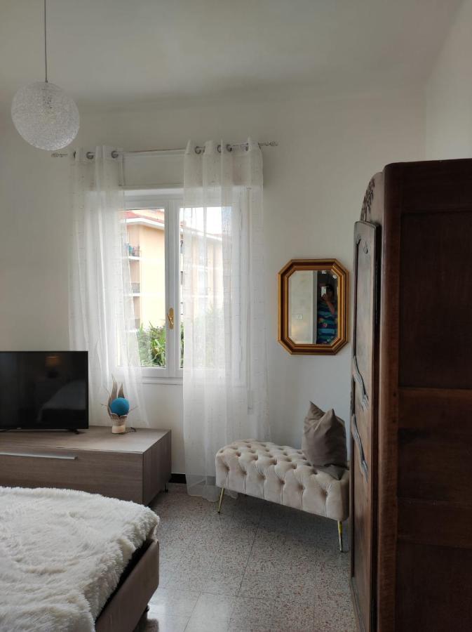 Appartamento Vicino Al Mare Con Parcheggio Riva Ligure Exterior foto