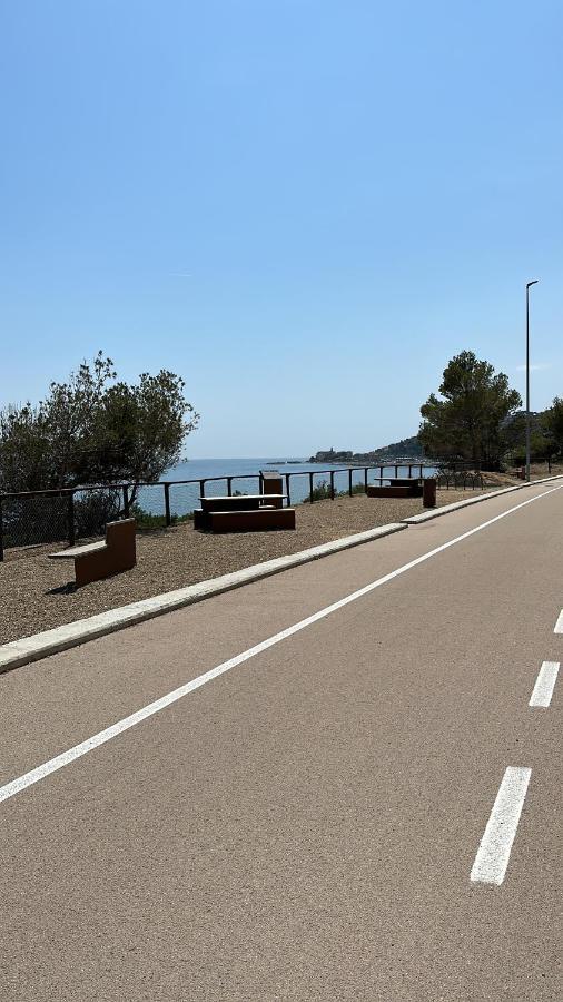Appartamento Vicino Al Mare Con Parcheggio Riva Ligure Exterior foto